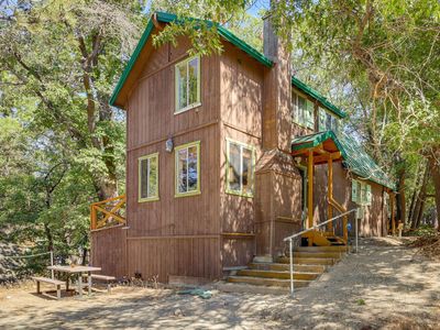 772 Esquimoux Dr, Green Valley Lake, CA, 92341