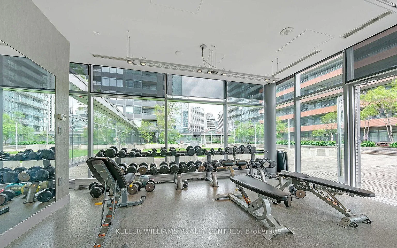 2 bed, $2,300 — Photo 4