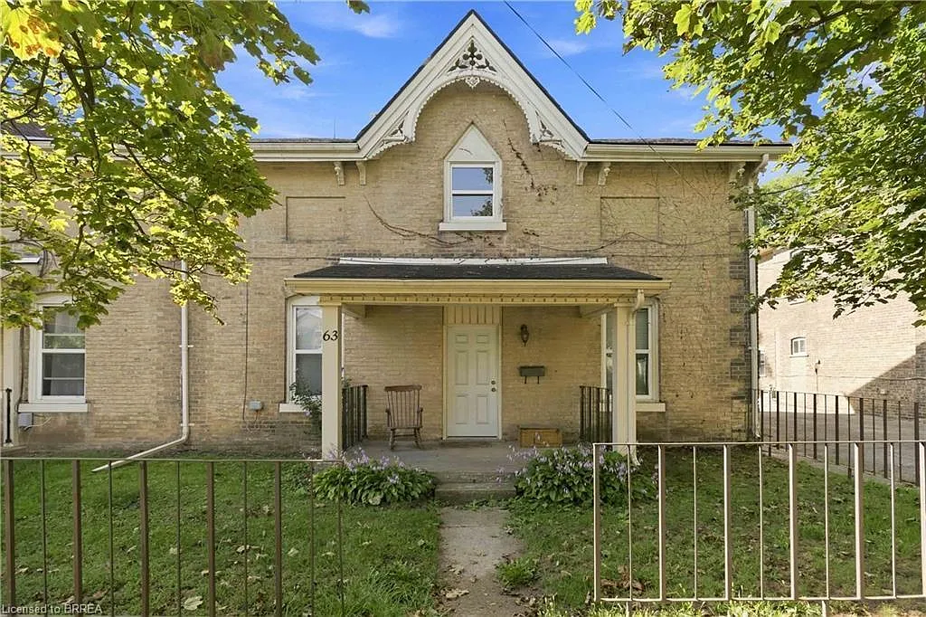 2 bed, 1.0 bath, 655 sqft, $1,700 — Photo 1