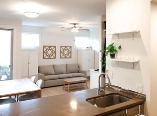 7910 SW Capitol Hill Rd #B, Portland, OR 97219