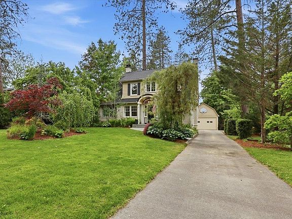 2nd image of 3408 S Manito Blvd