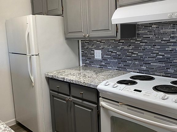 5th image of 1321 E Ohio St