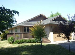 3205 Tami Dr, Fortuna, CA 95540
