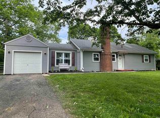 308 S Bittersweet Ln, Muncie, IN