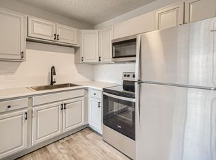 2102 Carmel Dr APT 206, Colorado Springs, CO 80910