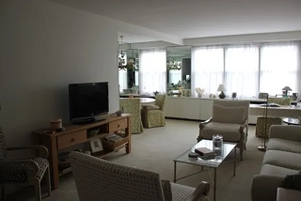 Sold by Excelle Realty Group LTD | media 1