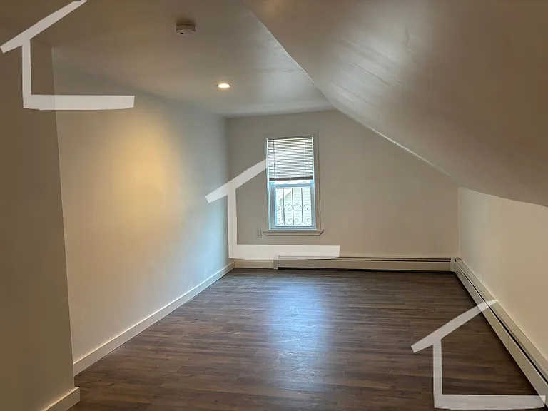 24 Armington St #2 — Photo 8