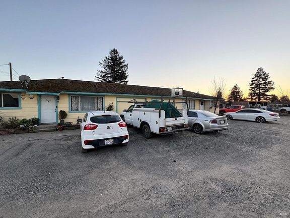 3rd image of 3201 Moorland Avenue