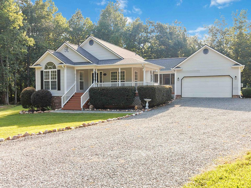 1st image of 318 Davis Farm Dr