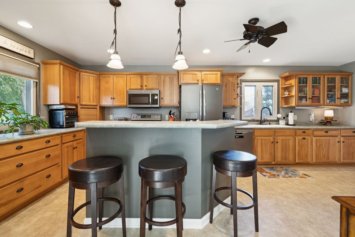 next background image