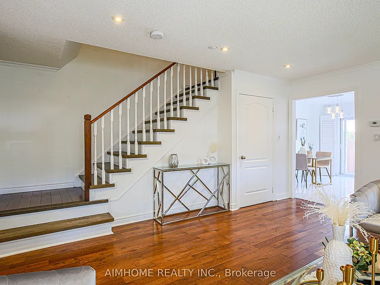 6401 Saratoga Way — Photo 13