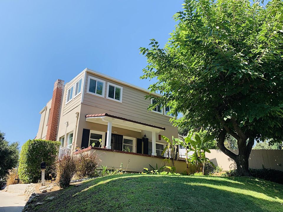 1st image of 1812 Oak Tree Dr