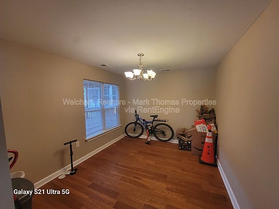 3rd image of 929 Morreene Rd APT B26