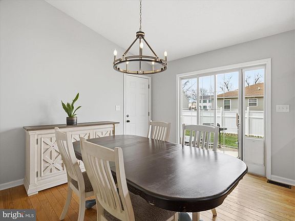 5th image of 1678 Beech Ln
