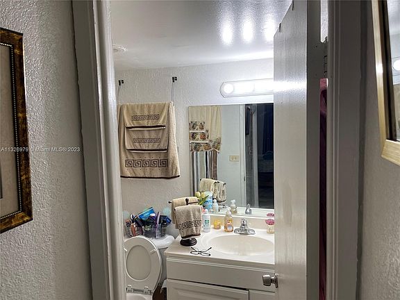 2nd image of 801 NW 47th Ave APT 815W