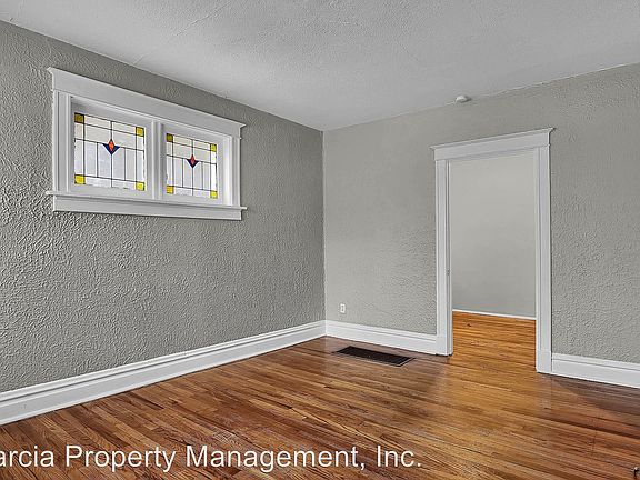 3rd image of 5016 Lindenwood Ave #1F
