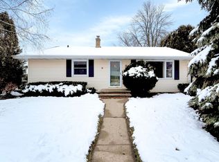 2718 Kirkland Ct, Appleton, WI 54911