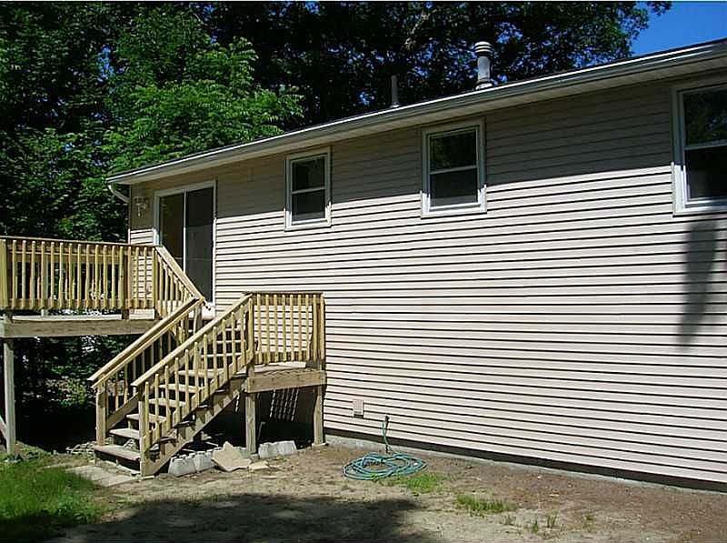 2nd image of 44 Campbell St