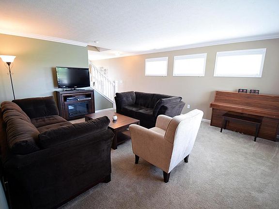 5th image of 5684 Caledonia Dr