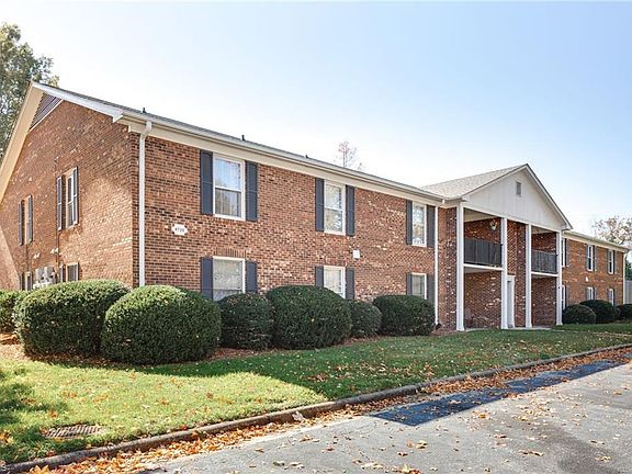 3rd image of 4700D Lawndale Dr