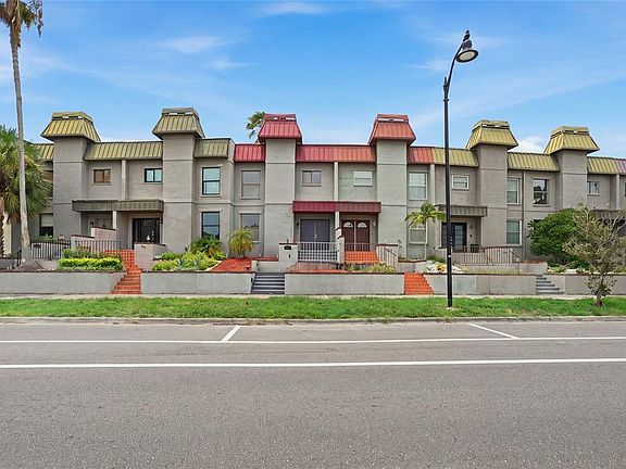 2nd image of 170 E DAVIS BOULEVARD