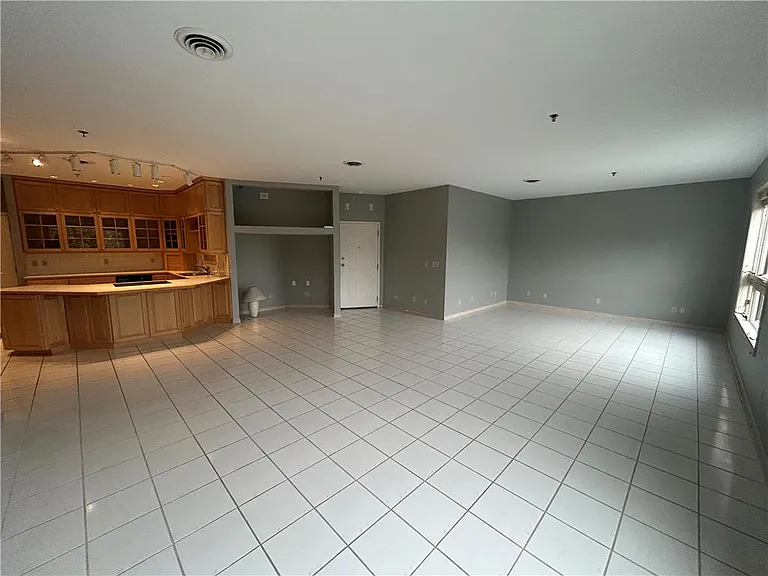 1415 E Pennsylvania St #2 — Photo 4