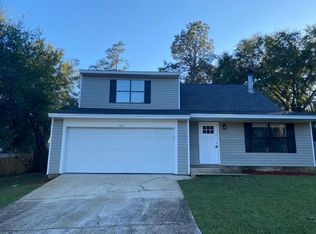 104 Palmetto Dr, Crestview, FL 32539