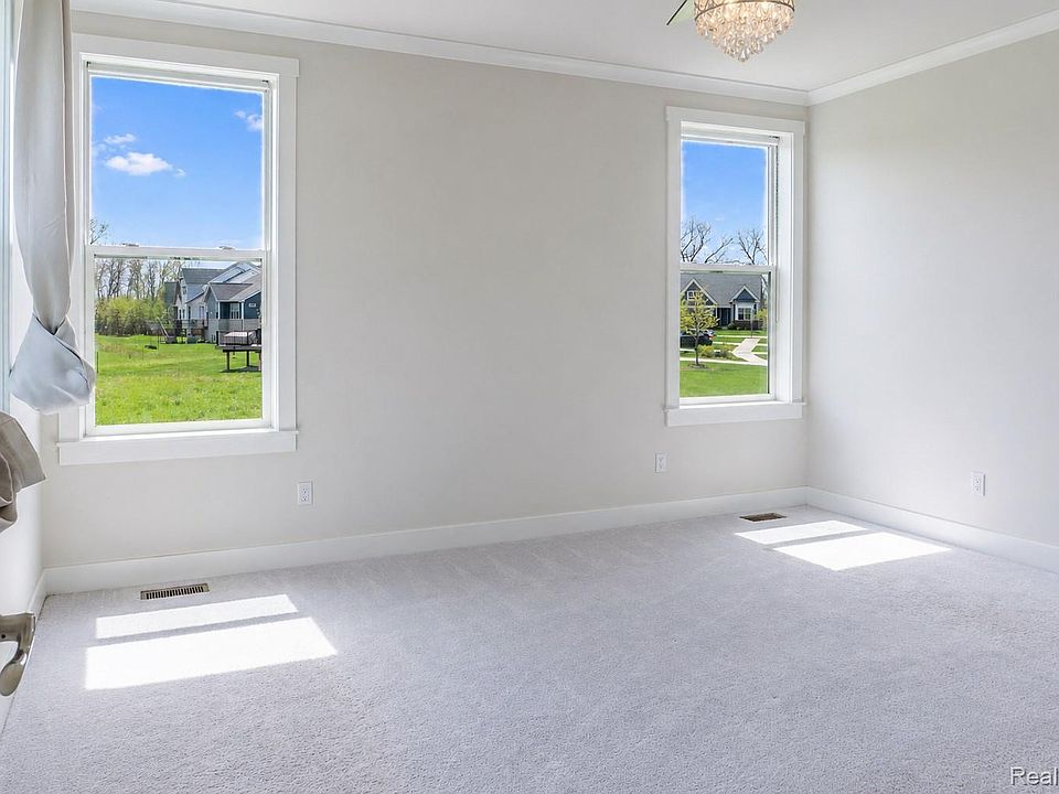5545 Helmsdale Blvd, photo 19