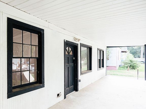 3rd image of 3967 Guyton St