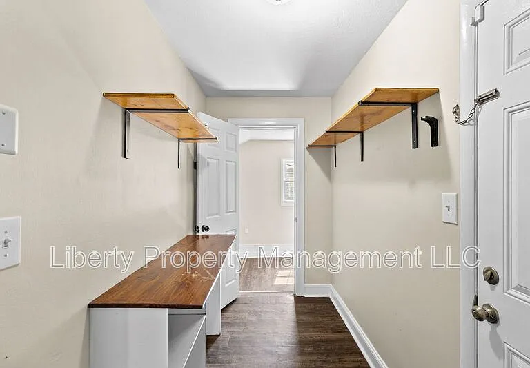 4905 Ashton Rd — Photo 7