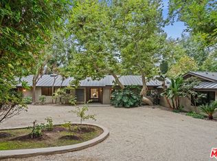 6417 Via Escondido Dr, Malibu, CA 90265