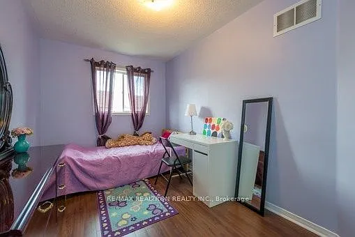 122 Benjamin Hood Cres — Photo 16