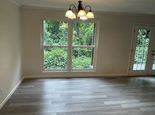 13579 Coliseum Dr APT B, Chesterfield, MO 63017