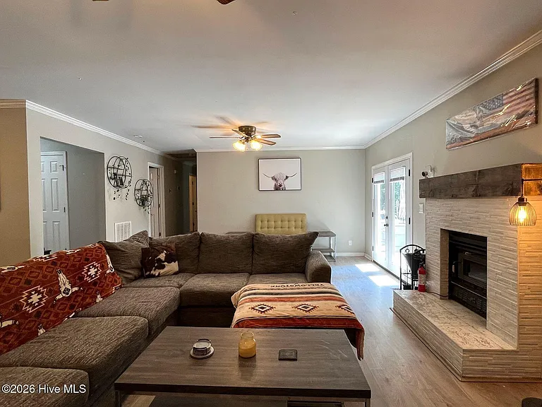 8879 Cliffdale Rd — Photo 5