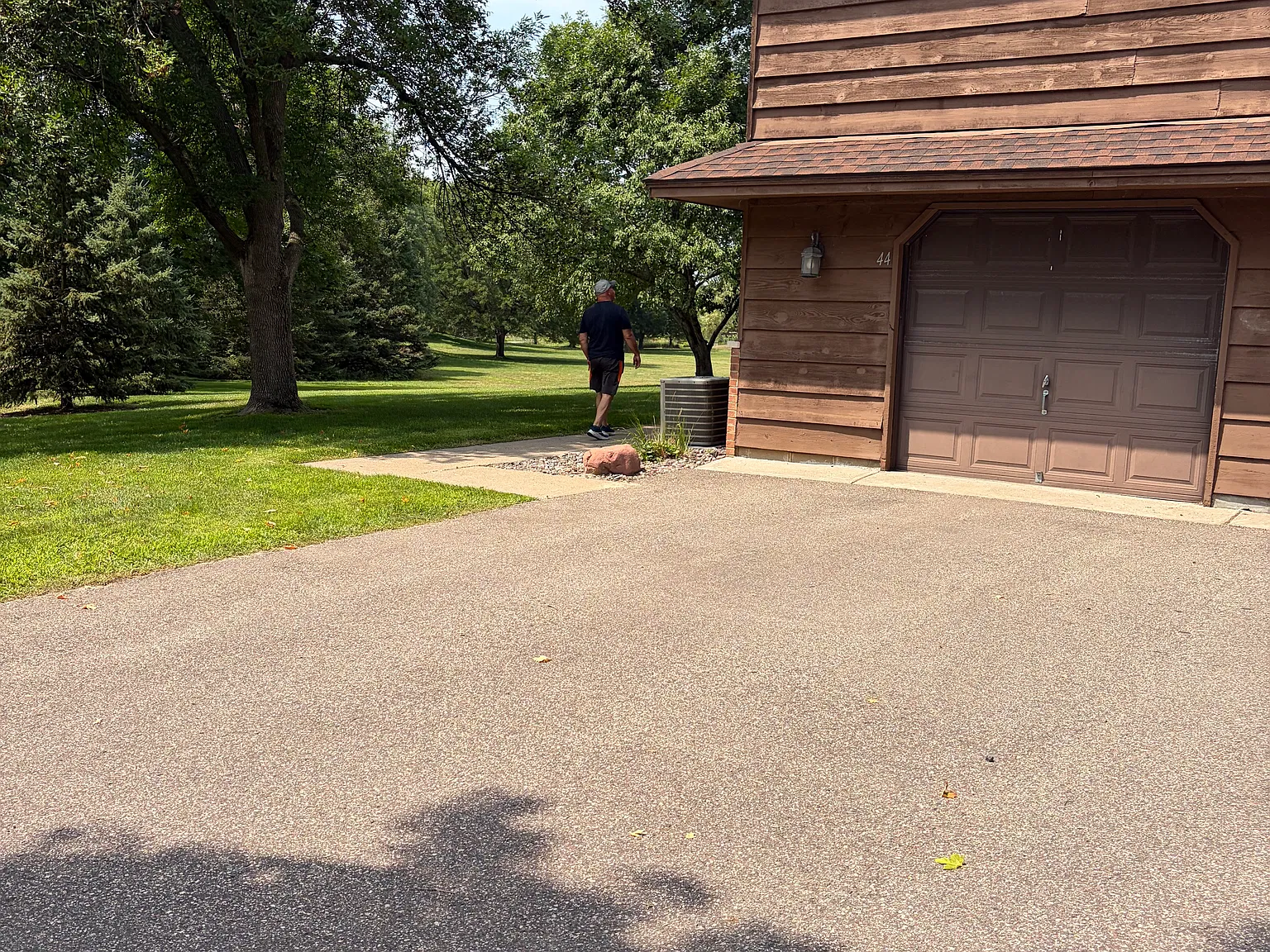 2 bed, 1.5 bath, 977 sqft, $1,750 — Photo 4
