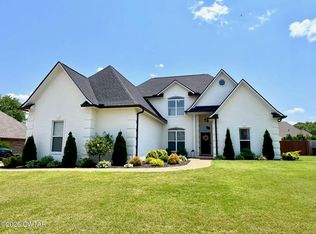 80 Wrights Mill Dr, Jackson, TN 38305