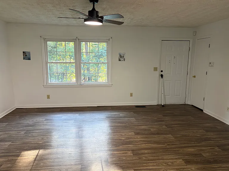 1181 Pine Hill Cir — Photo 5