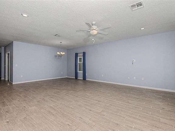 4th image of 7795 SW 74th Loop