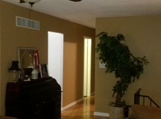 2107 Worthington Dr, Valparaiso, IN 46383