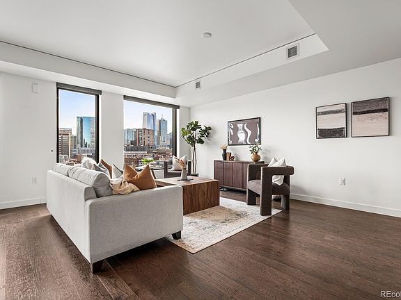 3rd image of 1750 Wewatta Street #1030