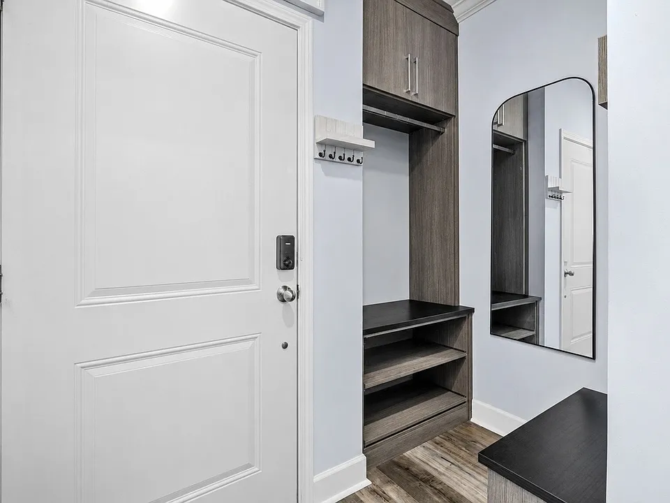 1011 Vida Way #202