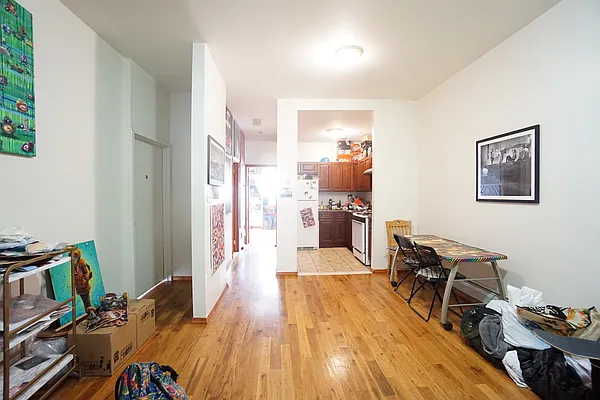 Rented by Rennit Inc. | media 16