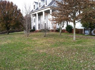 6394 Cox Rd, College Grove, TN 37046