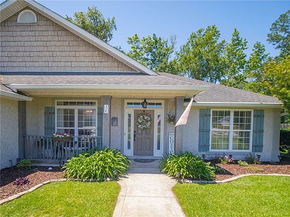 3rd image of 126 Autumn Ridge Ct