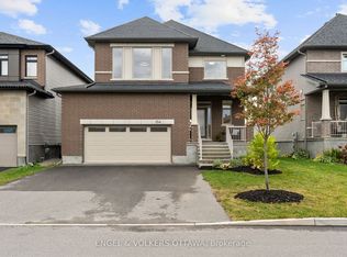 154 Winterhaven Dr, Ottawa, ON K1W 0P1