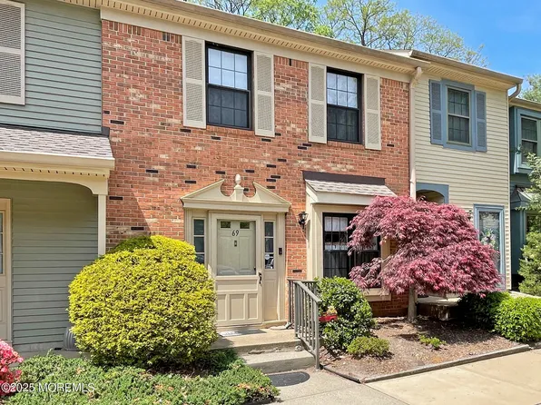 69 Bradford Court, Aberdeen, NJ 07747