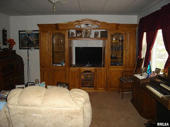 5th image of 613 N Clauson Ct