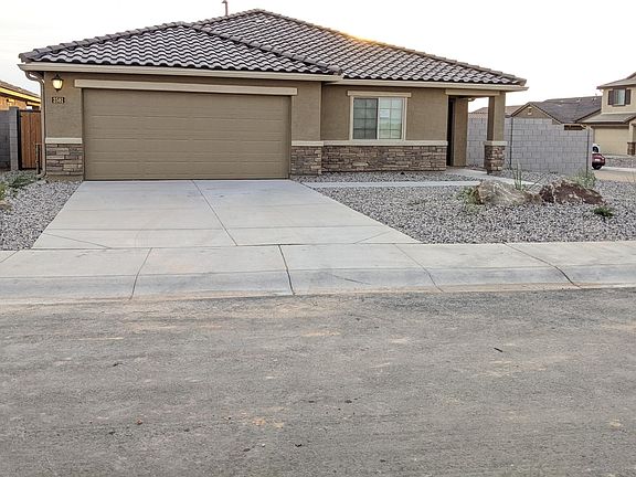 4th image of 2581 N McDonald Ln