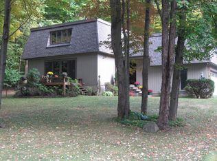 60 Tinker Brook Rd, Clifford Township, PA 18421