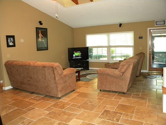 5th image of 2844 Wesleyan Dr